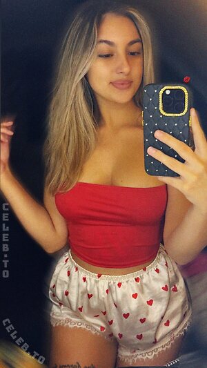 Emily._.mhl Nude Leaked Photo #85
