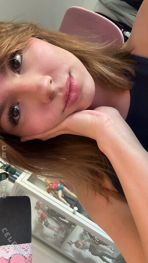 Emilyynl Nude Leaked Photo #13