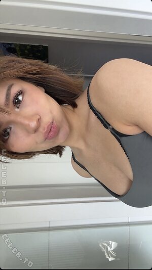Emilyynl Nude Leaked Photo #38