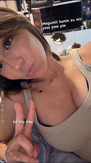 Emilyynl Nude Leaked Photo #43
