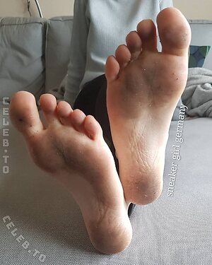 Emma Elba Nude Leaked Photo #4