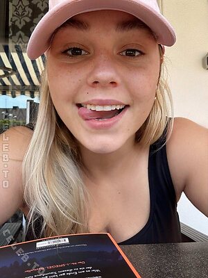 Emmadizzy / Emma_arty Nude Leaked Photo #19