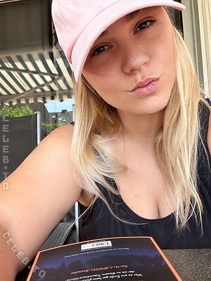 Emmadizzy / Emma_arty Nude Leaked Photo #20
