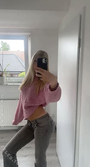 emma_jelschen Nude Leaked Photo #5