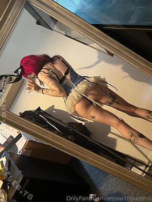 Emowithoutemo Nude Leaked Photo #14