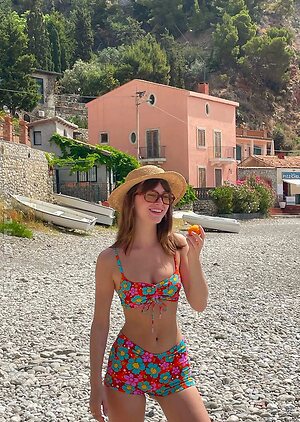 Erica Manzoli Nude Leaked Photo #20
