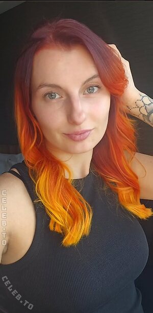 erzgebirgsmad_sarii Nude Leaked Photo #22