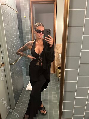 evelynuncovered Nude Leaked Photo #35