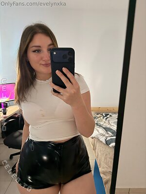 Evelynxka Nude Leaked Photo #301