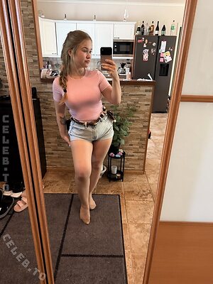 Evviepp Nude Leaked Photo #38