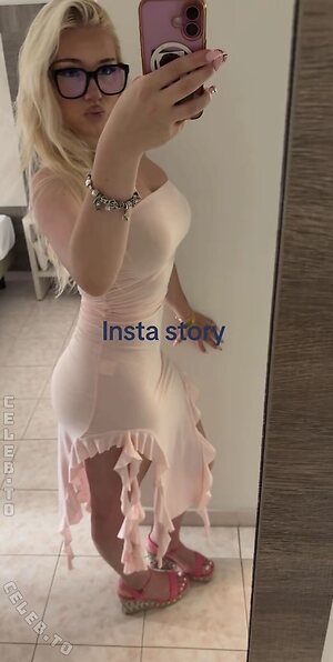 evx.rnk Nude Leaked Photo #25