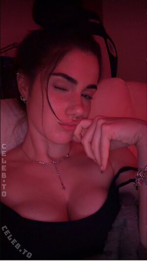 Faye.sxh Nude Leaked Photo #94