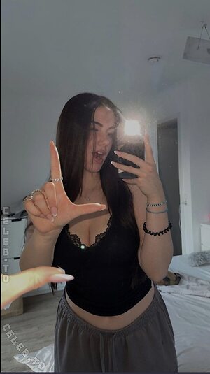 Faye.sxh Nude Leaked Photo #150
