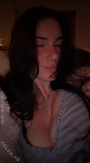 Faye.sxh Nude Leaked Photo #154