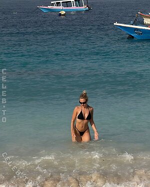 Fioonaax Nude Leaked Photo #9