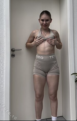 fitbyhannaah Nude Leaked Photo #34