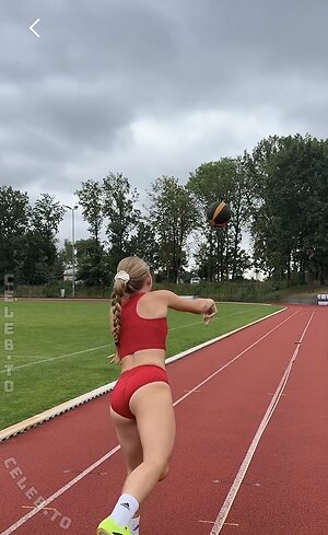 fitbyhannaah Nude Leaked Photo #102