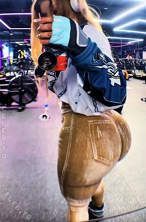 Fitness Samka Nude Leaked Photo #25