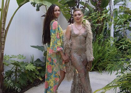 Florence Pugh photo