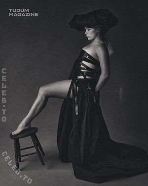 Florence Pugh Nude Leaked Photo #106