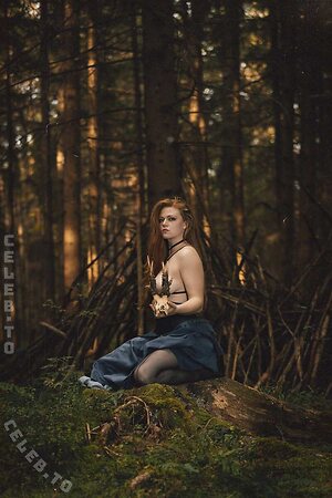 Foxydirndl Nude Leaked Photo #14