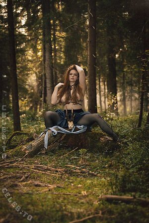 Foxydirndl photo