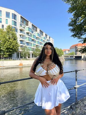 Frautramvai4ik Nude Leaked Photo #8