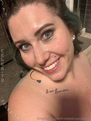 Frostedcupcake92 Nude Leaked Photo #8