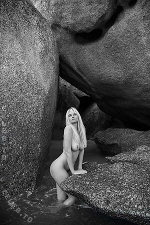 Genevieve Morton Nude Leaked Photo #144