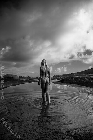 Genevieve Morton Nude Leaked Photo #152