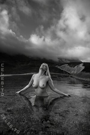 Genevieve Morton Nude Leaked Photo #164