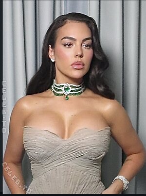 Georgina Rodriguez Hernández Nude Leaked Photo #30
