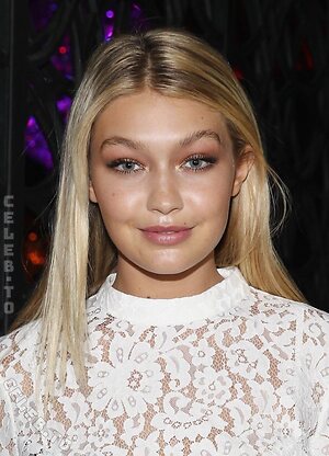 Gigi Hadid Nude Leaked Photo #86