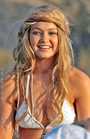 Gigi Hadid Nude Leaked Photo #244