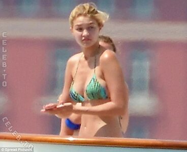 Gigi Hadid Nude Leaked Photo #310