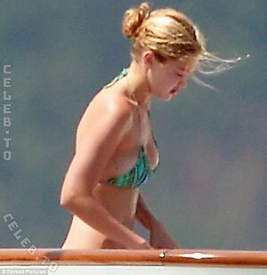 Gigi Hadid Nude Leaked Photo #314