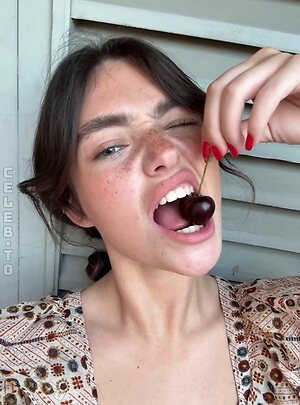 Giovanna Scotti Nude Leaked Photo #4
