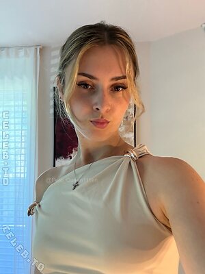 Goddess Leana Nude Photos