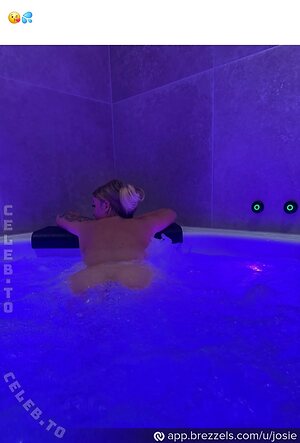 Haifischnnikez Nude Leaked Photo #12