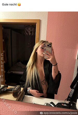 Haifischnnikez Nude Leaked Photo #22