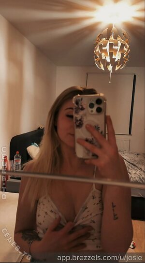 Haifischnnikez photo