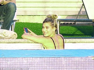 Hailey Bieber Nude Leaked Photo #79