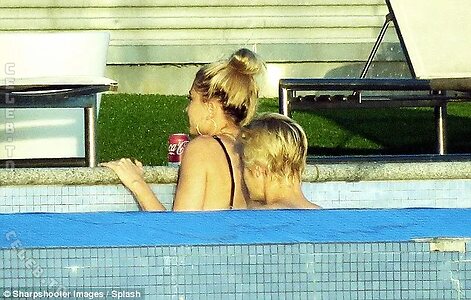Hailey Bieber Nude Leaked Photo #82