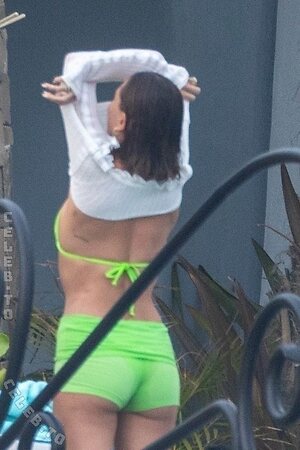Hailey Bieber Nude Leaked Photo #118