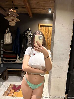 Hailey Brown Nude Leaked Photo #48