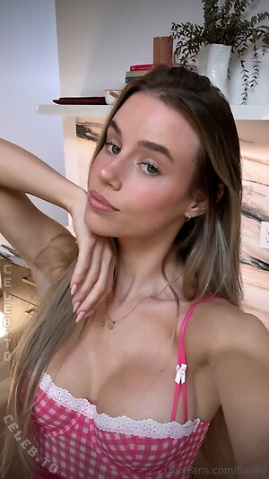 Hailey Grice Nude Leaked Photo #26