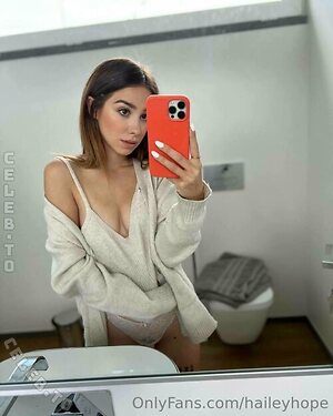 Hailey HopeX Nude Leaked Photo #82