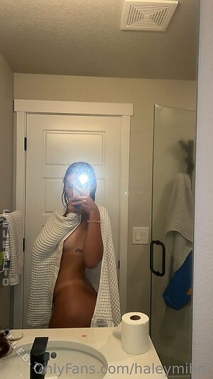 haleymihm Nude Leaked Photo #3