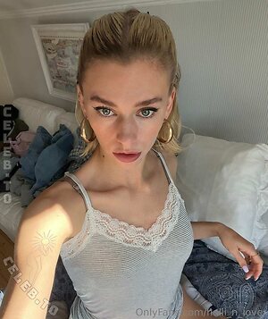 HallinLover Nude Leaked Photo #49