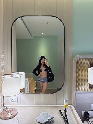 Hanavocado Nude Leaked Photo #34